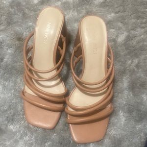 Cream/peach everyday heels